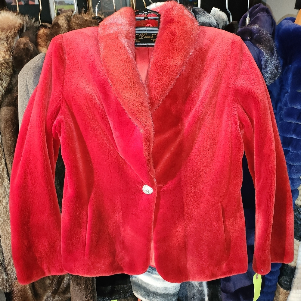 Luxurious Valentines Red Sheared Mink Dinner jacket